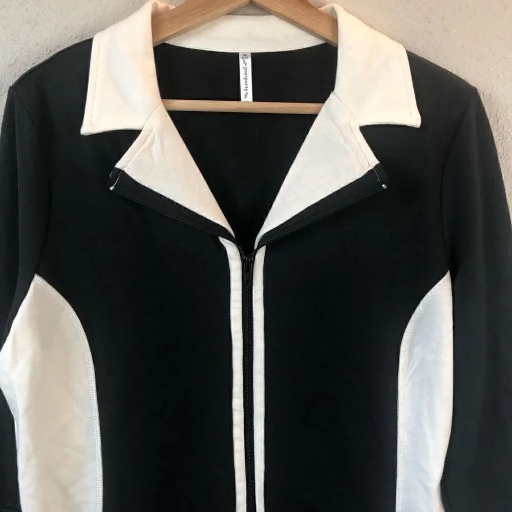 Passports Full Zip Jacket Size 8-10 - Picture 2 of 7